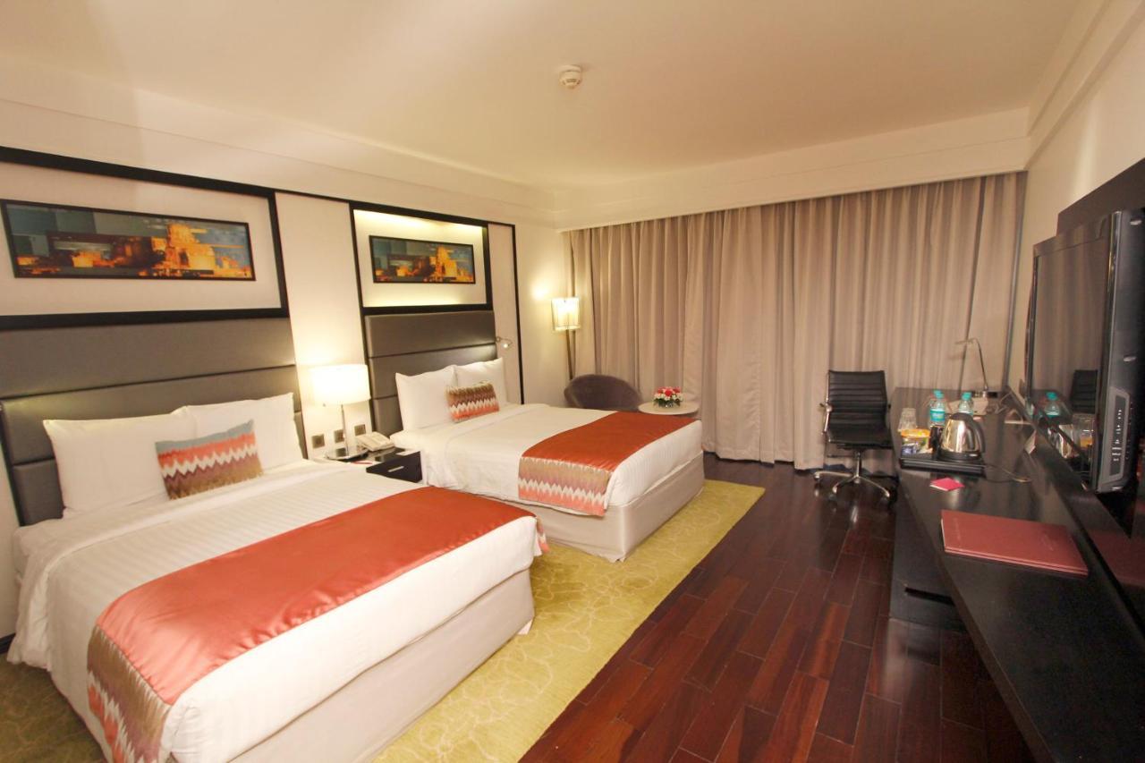 Crowne Plaza Pune City Centre By Ihg Bagian luar foto