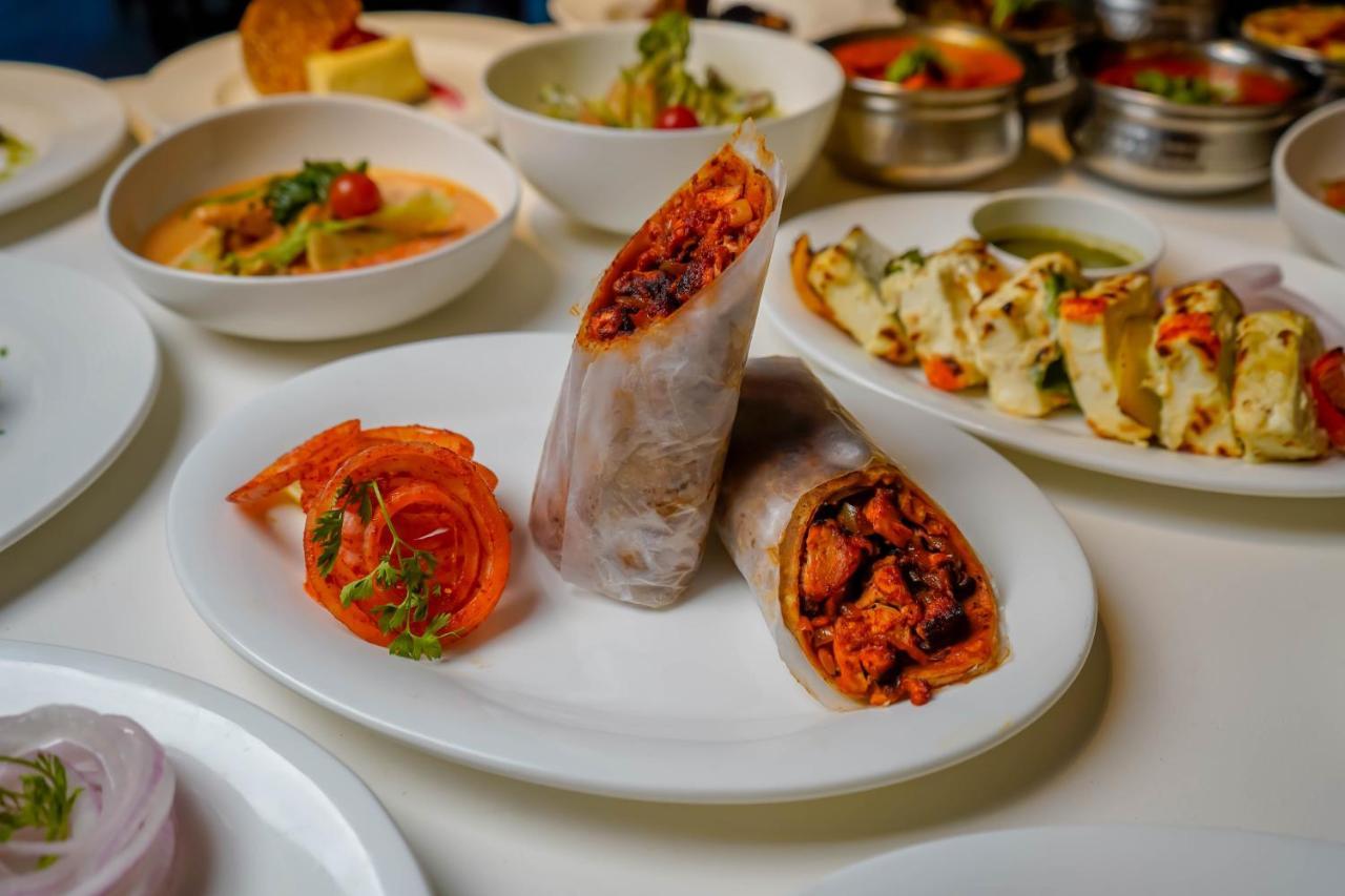 Crowne Plaza Pune City Centre By Ihg Bagian luar foto