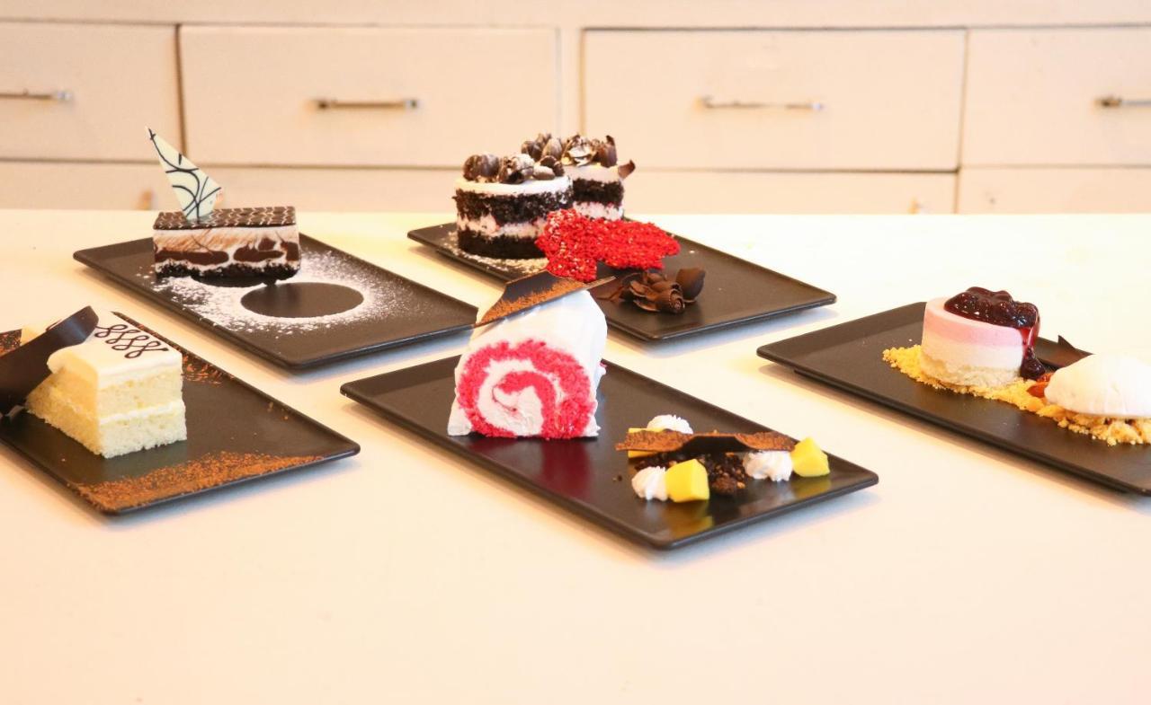 Crowne Plaza Pune City Centre By Ihg Bagian luar foto